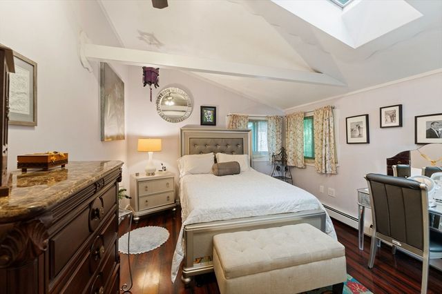 44 Drexel St, Worcester, MA 01602