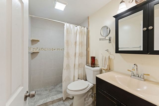 44 Drexel St, Worcester, MA 01602