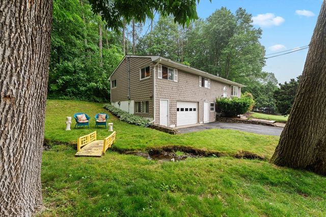 44 Drexel St, Worcester, MA 01602