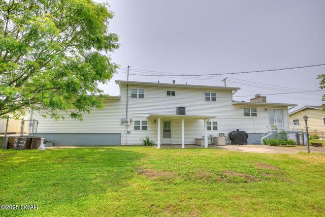 2521 Wisconsin Avenue, Joplin, MO 64804