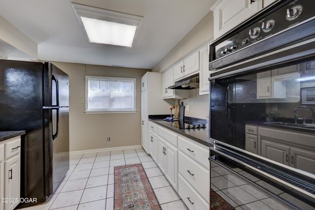 2521 Wisconsin Avenue, Joplin, MO 64804