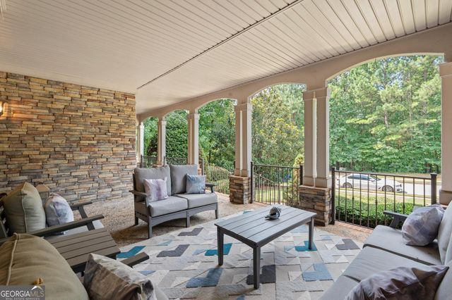 1116 Eagles Brooke Drive, Locust Grove, GA 30248