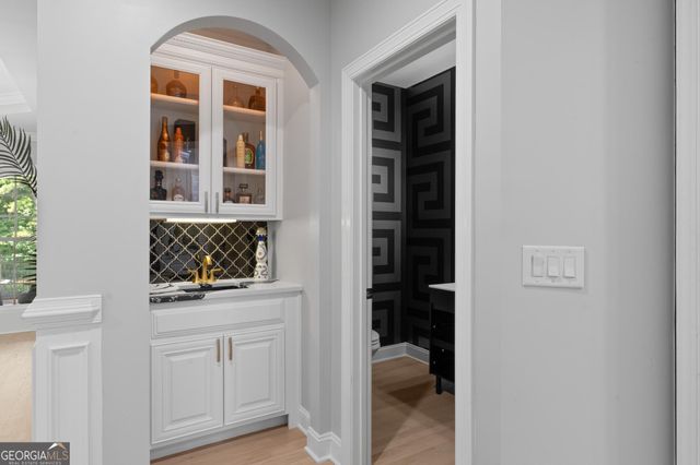 1116 Eagles Brooke Drive, Locust Grove, GA 30248