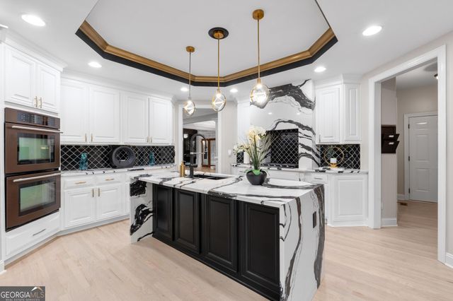 1116 Eagles Brooke Drive, Locust Grove, GA 30248