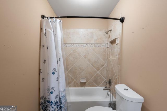 1116 Eagles Brooke Drive, Locust Grove, GA 30248