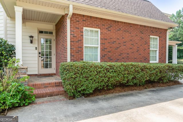 1116 Eagles Brooke Drive, Locust Grove, GA 30248