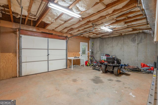 1116 Eagles Brooke Drive, Locust Grove, GA 30248