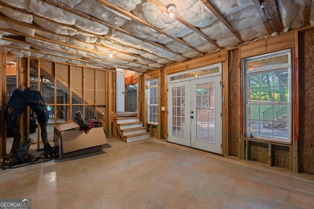 1116 Eagles Brooke Drive, Locust Grove, GA 30248