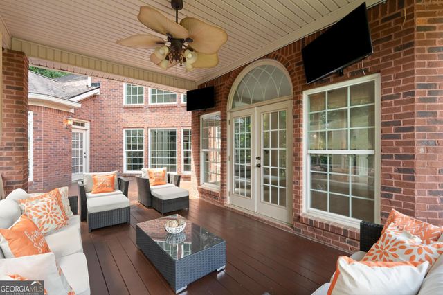 1116 Eagles Brooke Drive, Locust Grove, GA 30248