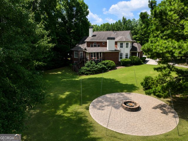 1116 Eagles Brooke Drive, Locust Grove, GA 30248