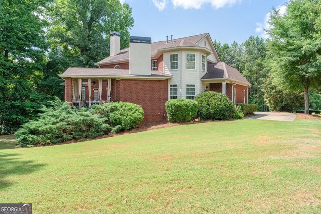 1116 Eagles Brooke Drive, Locust Grove, GA 30248