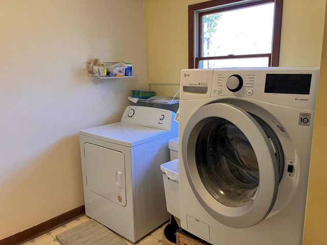 218 Roosevelt Road, Hyde Park, NY 12538
