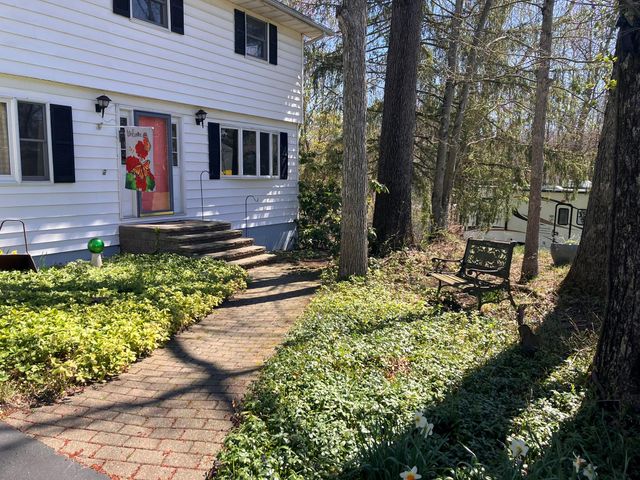 218 Roosevelt Road, Hyde Park, NY 12538