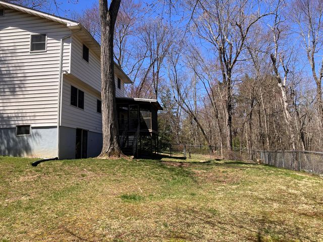 218 Roosevelt Road, Hyde Park, NY 12538