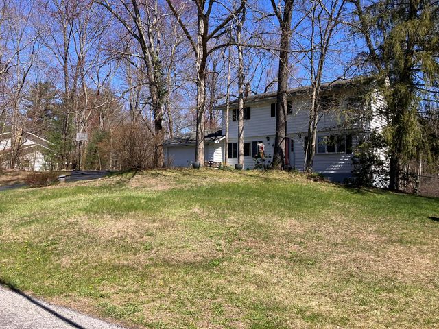 218 Roosevelt Road, Hyde Park, NY 12538