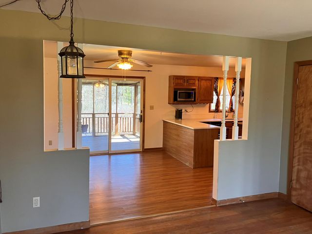 218 Roosevelt Road, Hyde Park, NY 12538
