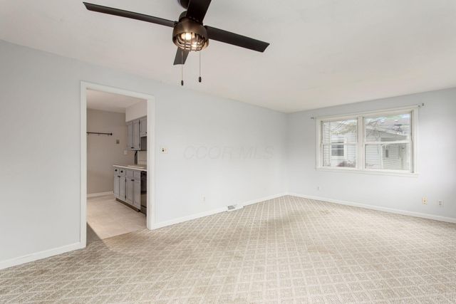 4235 Ashgrove Drive, Grove City, OH 43123