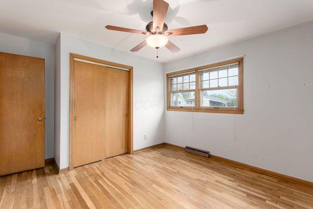 4235 Ashgrove Drive, Grove City, OH 43123