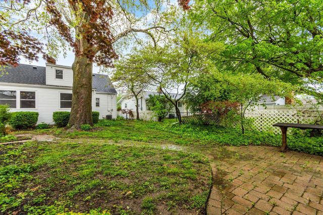 4235 Ashgrove Drive, Grove City, OH 43123