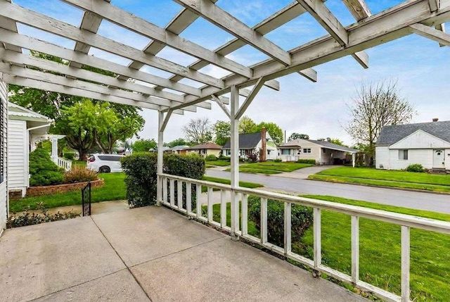 4235 Ashgrove Drive, Grove City, OH 43123