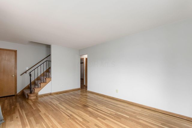 4235 Ashgrove Drive, Grove City, OH 43123