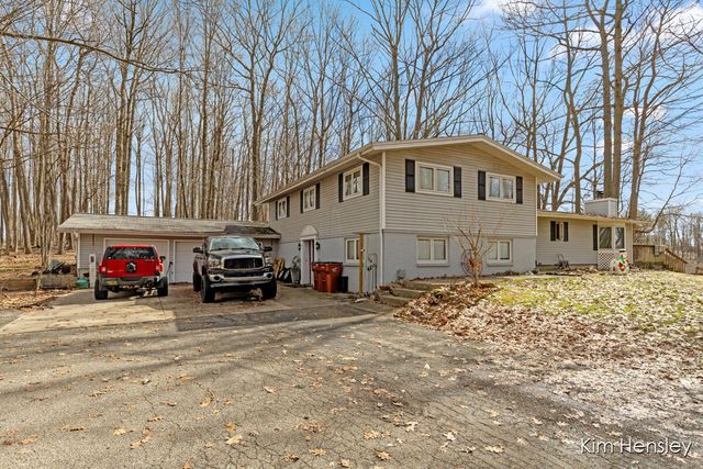 14280 Edgerton Avenue, Cedar Springs, MI 49319