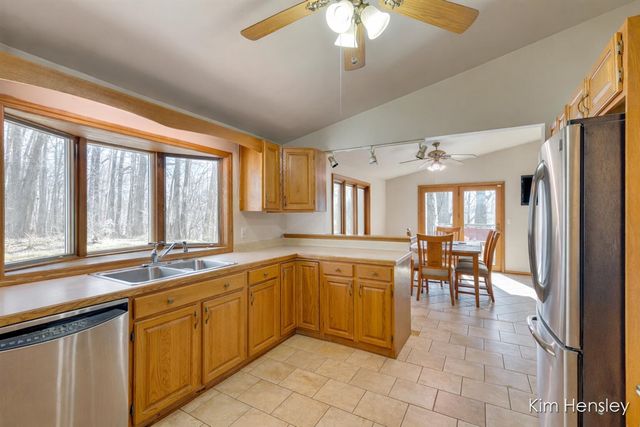 14280 Edgerton Avenue, Cedar Springs, MI 49319