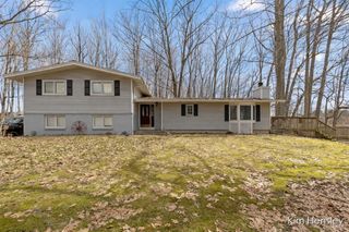 14280 Edgerton Avenue, Cedar Springs, MI 49319