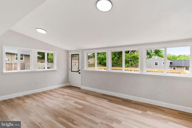 913 APPLEWOOD ST, Capitol Heights, MD 20743