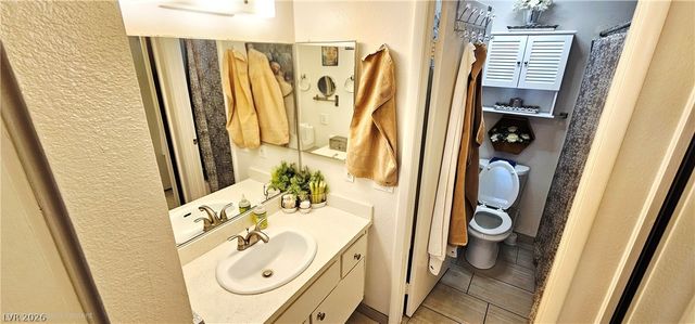 4830 Nara Vista Way 102, Las Vegas, NV 89103