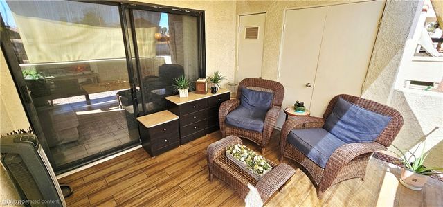 4830 Nara Vista Way 102, Las Vegas, NV 89103