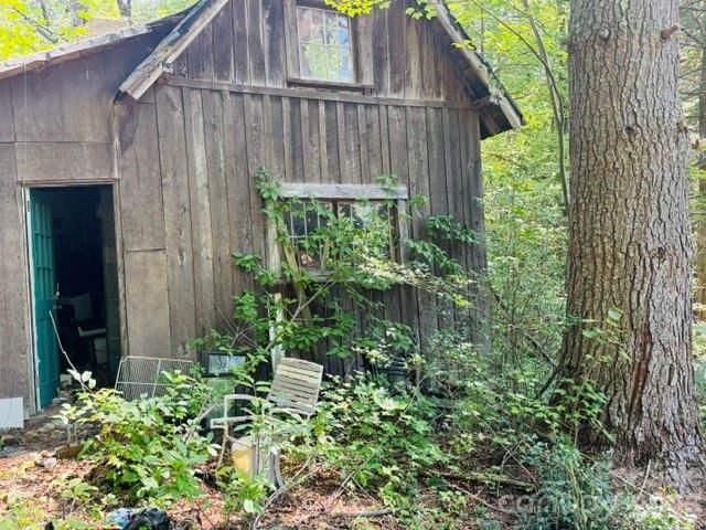 475 Old Little Mountain Road, Pisgah Forest, NC 28768