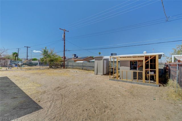 2300 Dune Drive, Las Vegas, NV 89106