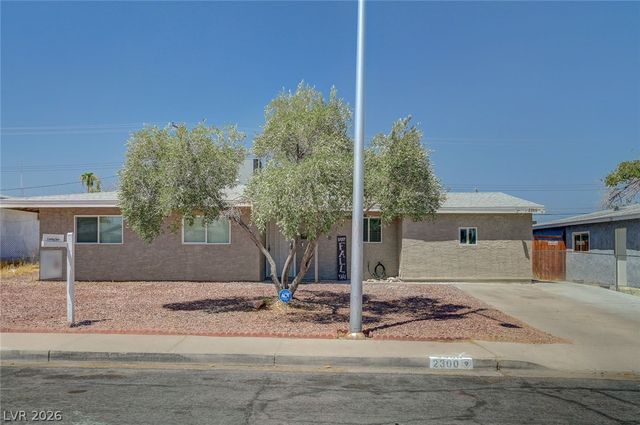 2300 Dune Drive, Las Vegas, NV 89106