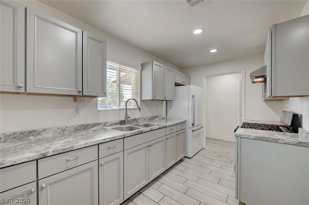 2300 Dune Drive, Las Vegas, NV 89106 — photo 3