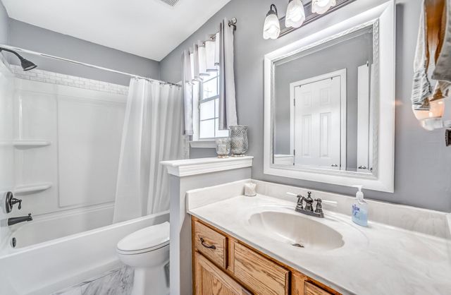 7004 PRESMOND RD, Cordova, TN 38018