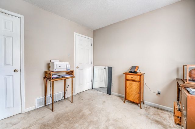 7004 PRESMOND RD, Cordova, TN 38018