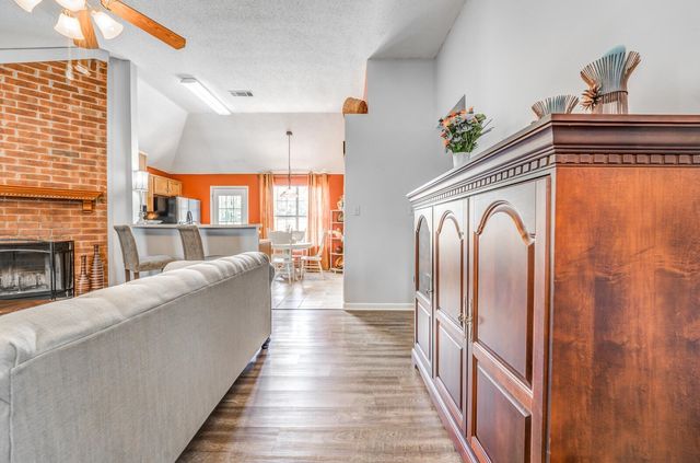 7004 PRESMOND RD, Cordova, TN 38018