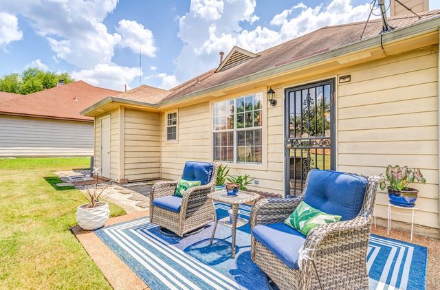 7004 PRESMOND RD, Cordova, TN 38018