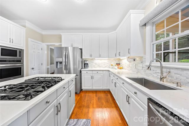 12338 Willingdon Road, Huntersville, NC 28078