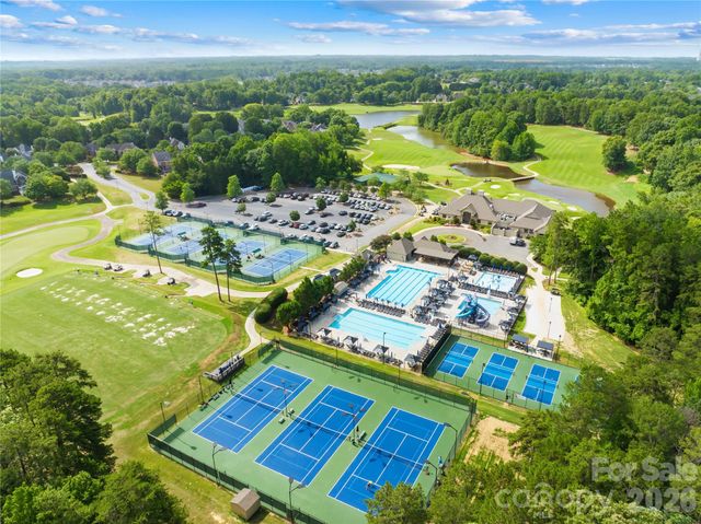 12338 Willingdon Road, Huntersville, NC 28078