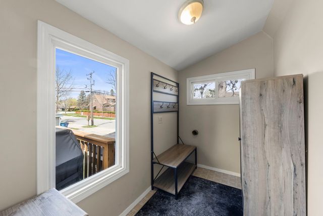 202 S Pick Avenue, Elmhurst, IL 60126