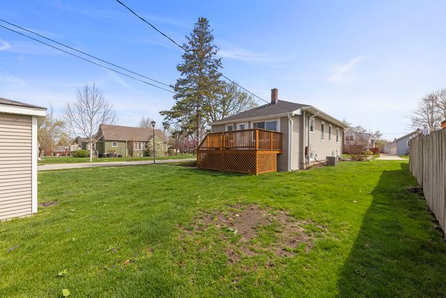 202 S Pick Avenue, Elmhurst, IL 60126