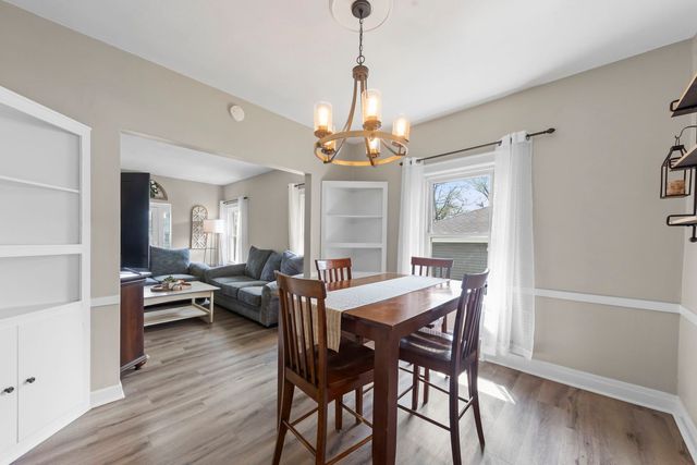 202 S Pick Avenue, Elmhurst, IL 60126