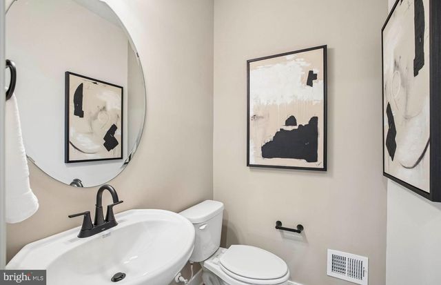 42621 BLACK ANGUS DR, Ashburn, VA 20148