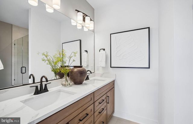 42621 BLACK ANGUS DR, Ashburn, VA 20148