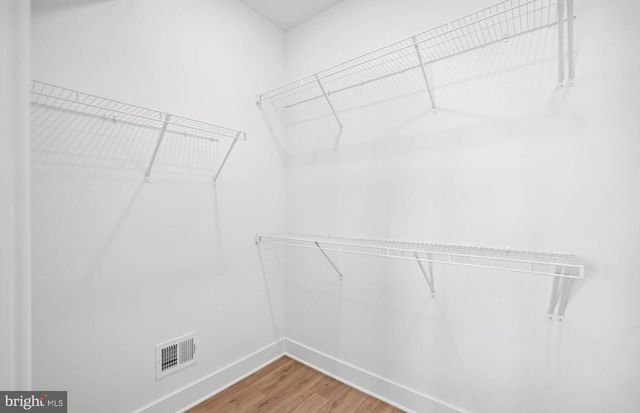 42621 BLACK ANGUS DR, Ashburn, VA 20148