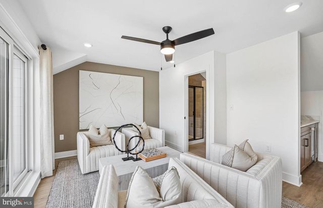 42621 BLACK ANGUS DR, Ashburn, VA 20148
