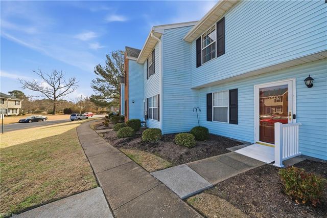 3606 Clover Meadows DR, Chesapeake, VA 23321