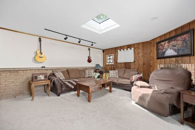 370 WILSHIRE Street, Park Forest, IL 60466